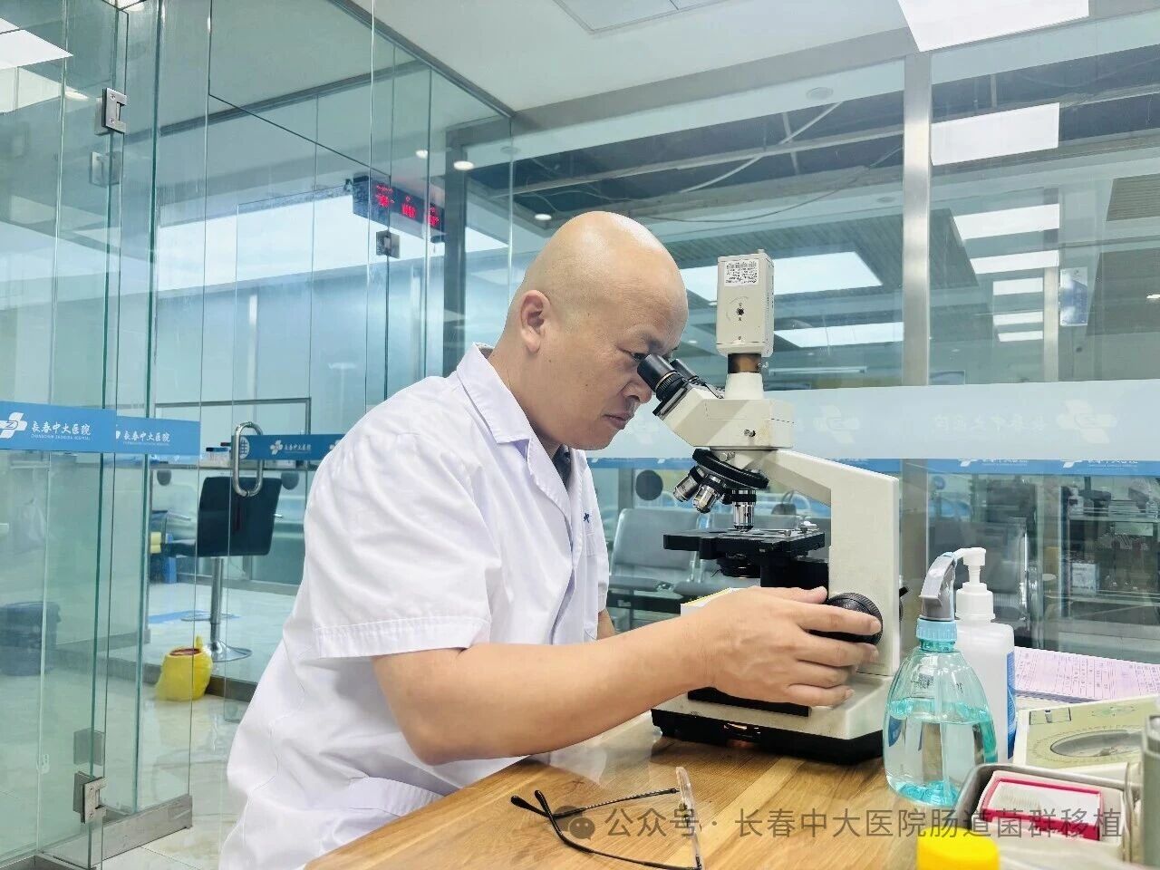 淮安市|高朋磊医师：左手男科临床，右手肠道菌群移植深入研究